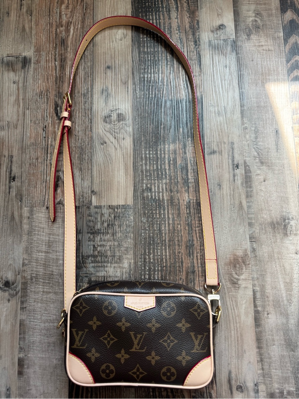 Crossbody Bag with Pink-Tan Trim and Red Edge